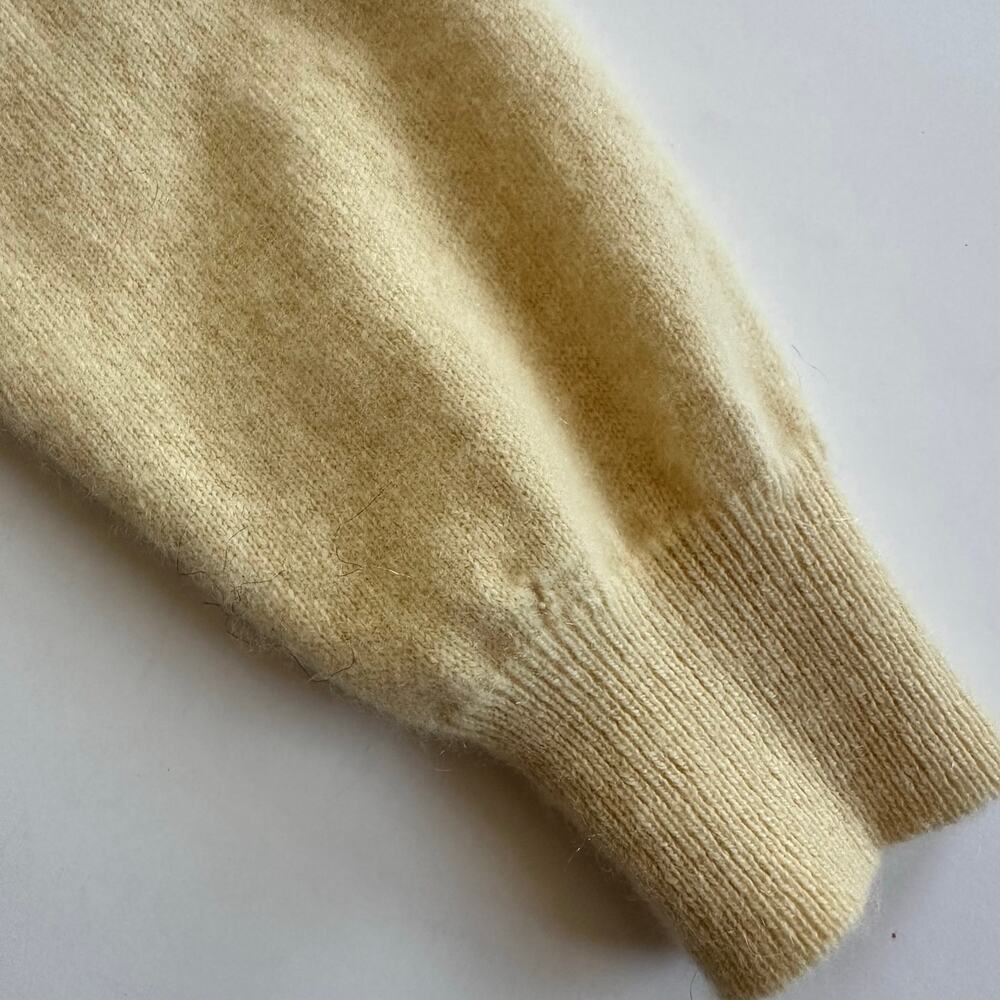 Charter Club Pastel Yellow 100% Cashmere Turtleneck Cozy Sweater Quiet Luxury - Picture 12 of 13
